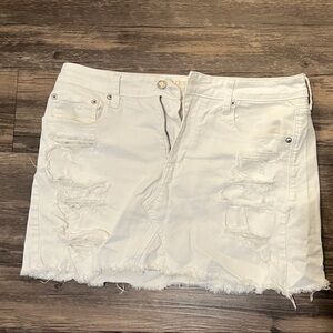 American Eagle Outfitters White Denim Skirt with Zip Front